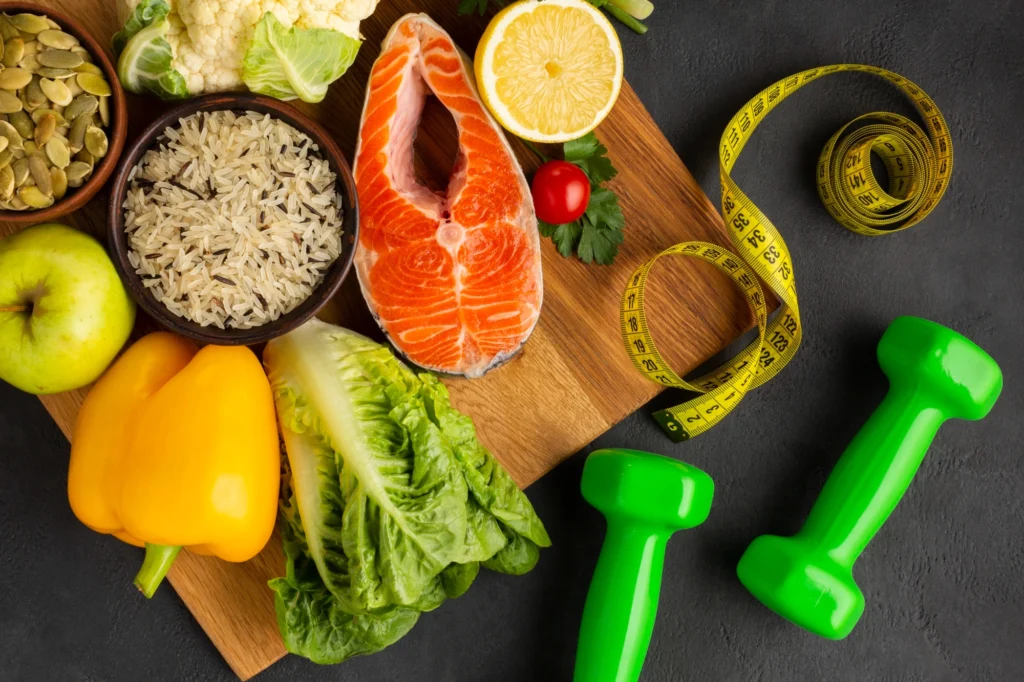 Organic weight loss diet essentials: Fresh fruits, vegetables, lean proteins, and whole grains—natural foods to boost metabolism and health sustainably.