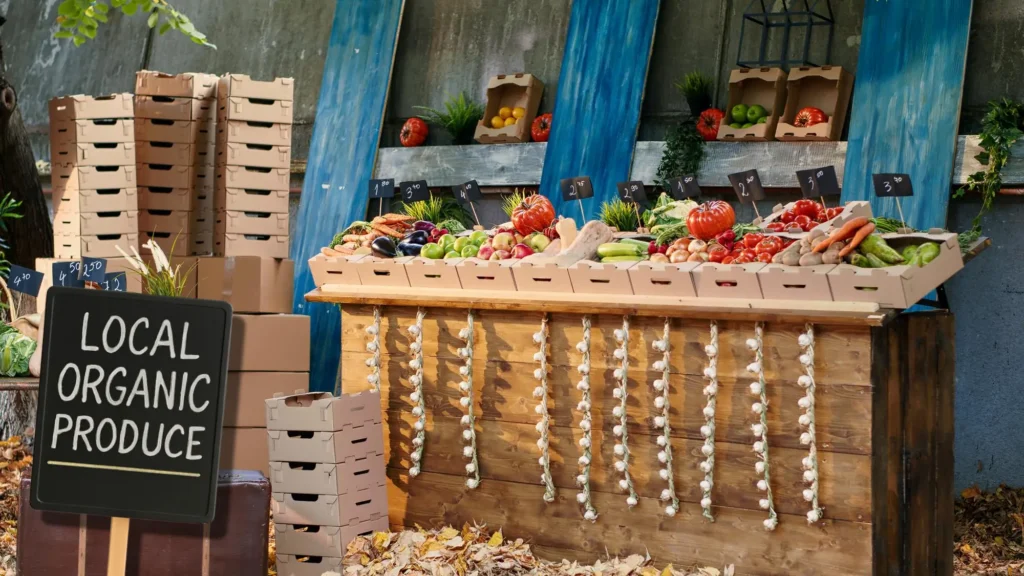 Affordable organic produce at a farmers market as a clean Dirty Dozen food alternative